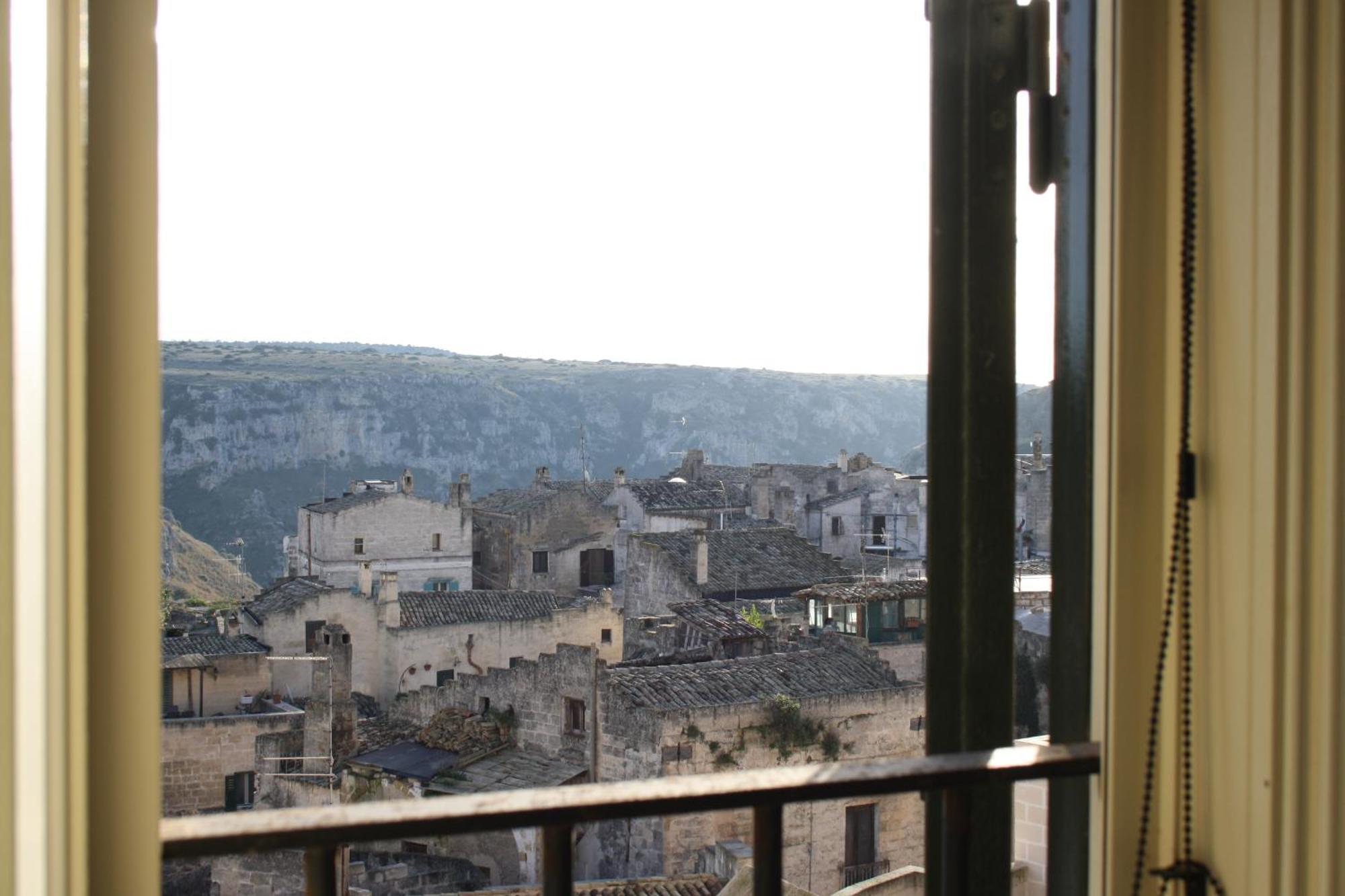 Locus Amoenus